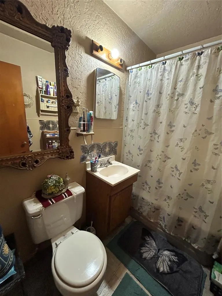 Photo 17 — 510 S Louis Tittle Avenue, Mangum, OK 73554