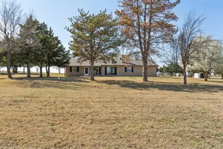 Sold home at 1101 N Douglas Boulevard