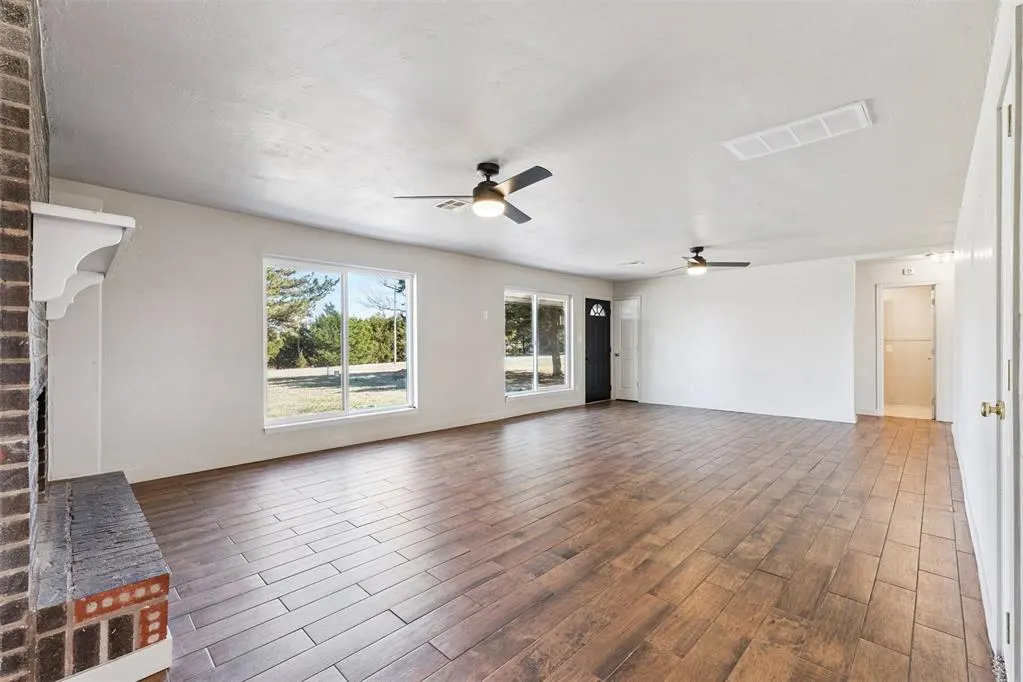 Photo 5 — 1101 N Douglas Boulevard, Guthrie, OK 73044