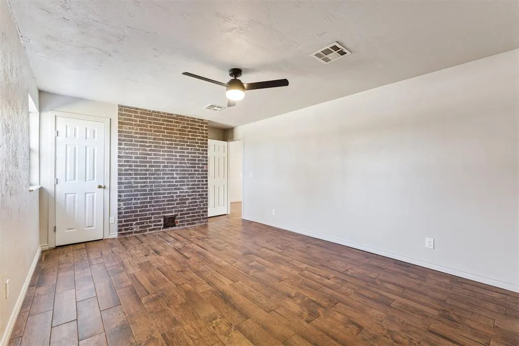 Photo 17 — 1101 N Douglas Boulevard, Guthrie, OK 73044