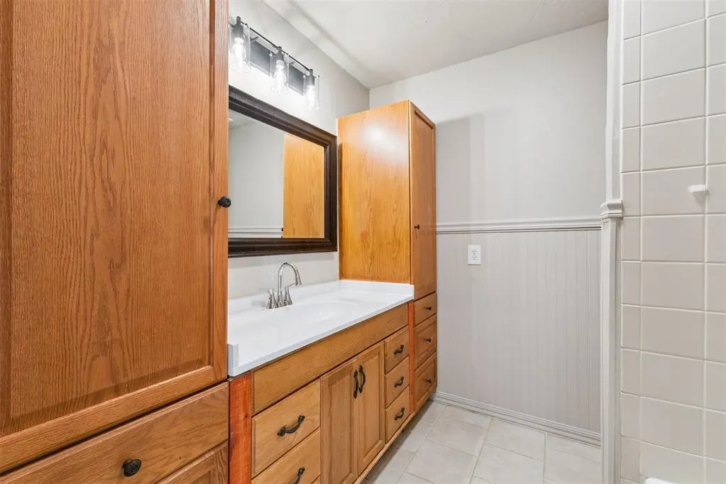 Photo 18 — 1101 N Douglas Boulevard, Guthrie, OK 73044