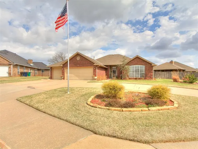 Photo 2 — 2305 SW 93rd Street, Oklahoma City, OK 73159