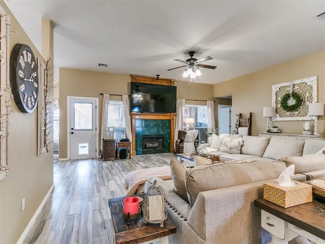 Photo 7 — 2305 SW 93rd Street, Oklahoma City, OK 73159