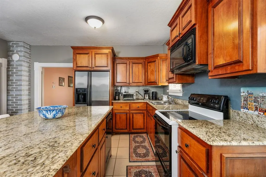 Photo 11 — 1005 Classen Boulevard, Norman, OK 73071