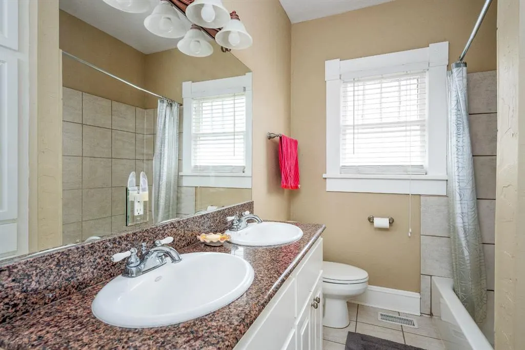 Photo 20 — 1005 Classen Boulevard, Norman, OK 73071