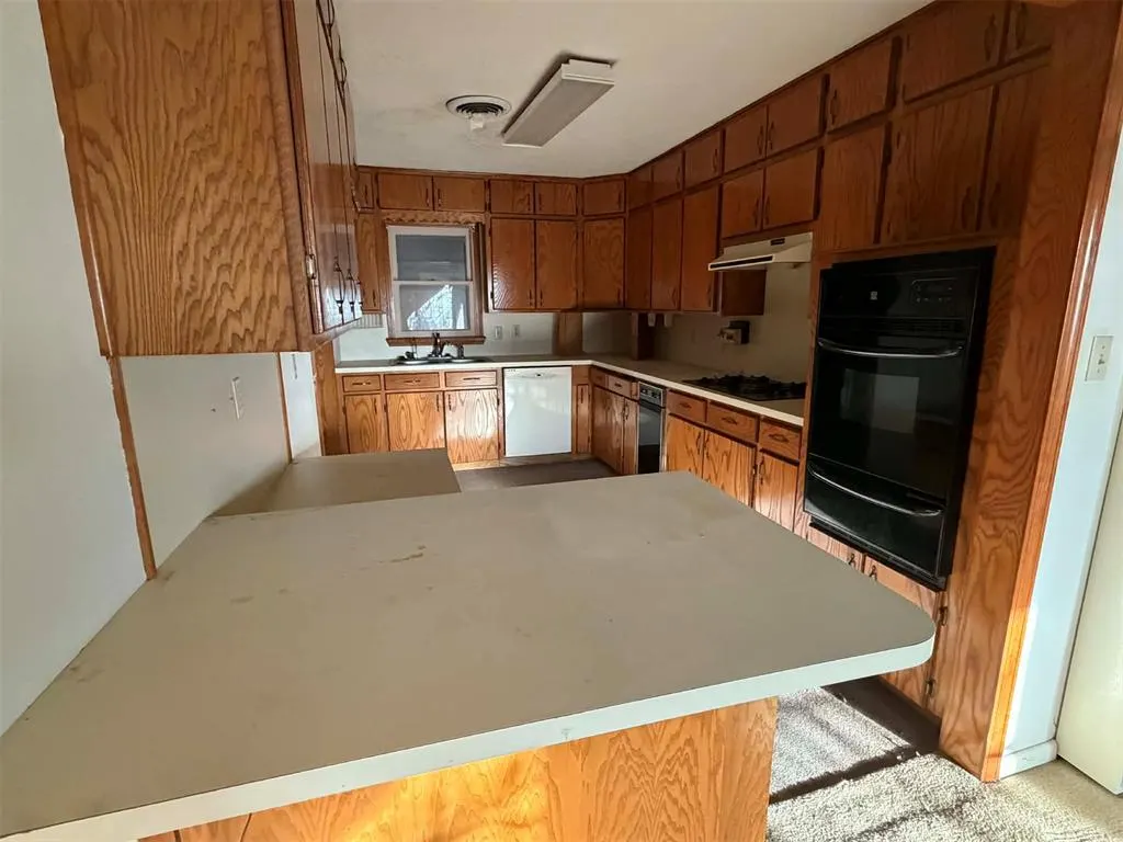 Photo 10 — 1120 N Chalmers Street, Altus, OK 73521