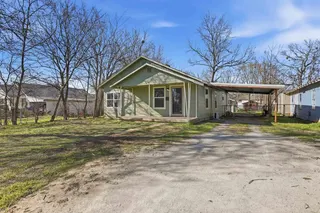 Sold home at 534 W Walnut Avenue