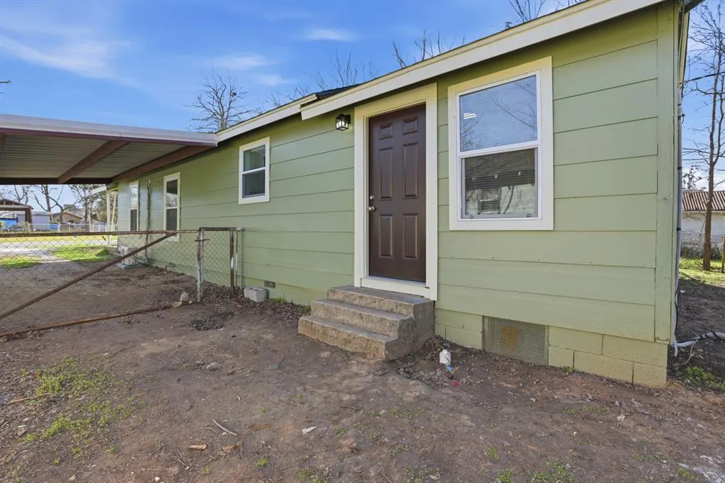 Photo 11 — 534 W Walnut Avenue, Seminole, OK 74868
