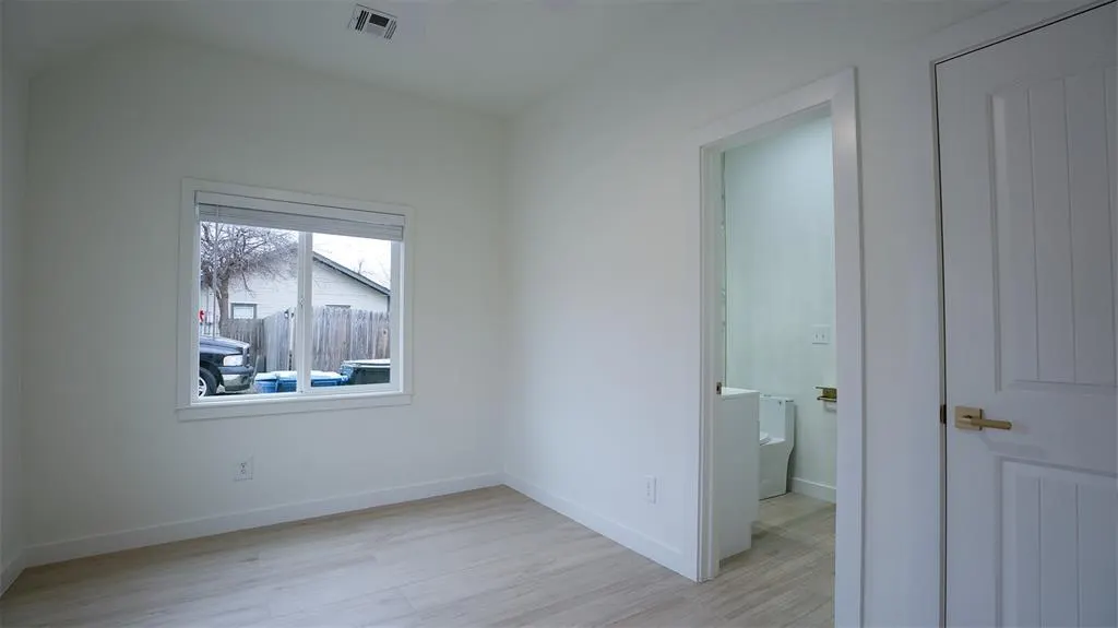 Photo 6 — 15 S Walnut Street, Edmond, OK 73003