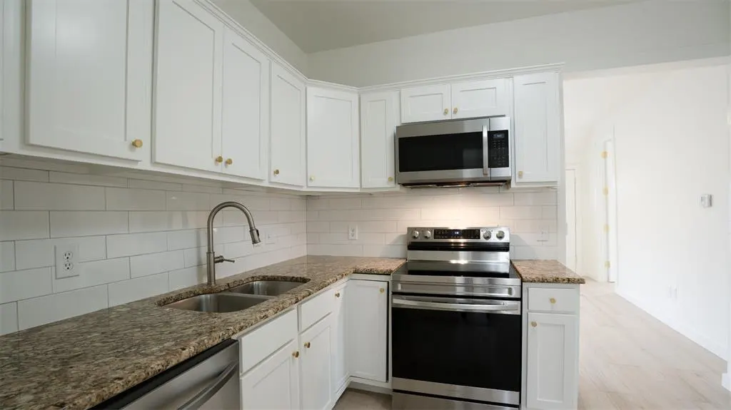 Photo 16 — 15 S Walnut Street, Edmond, OK 73003