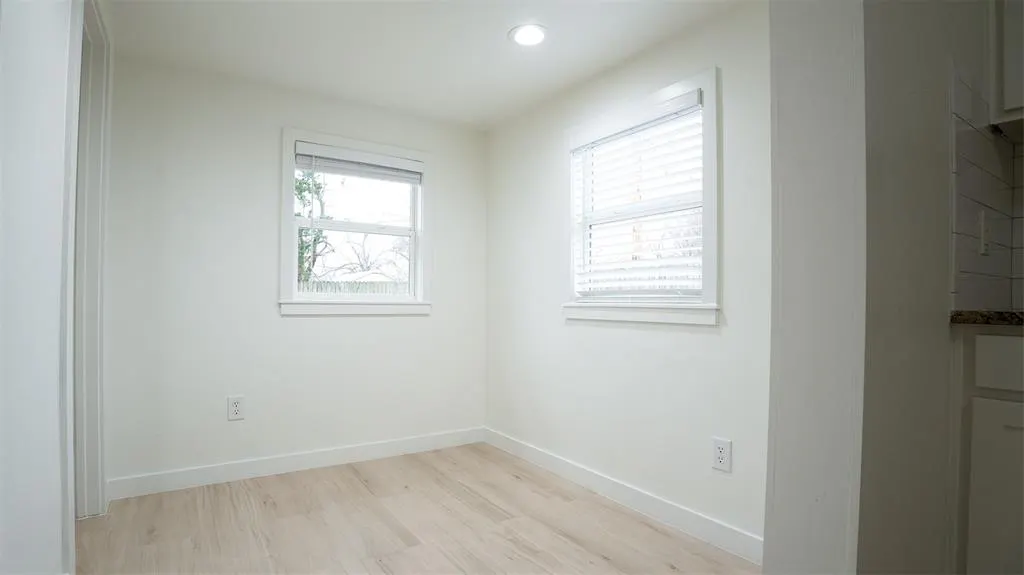 Photo 17 — 15 S Walnut Street, Edmond, OK 73003