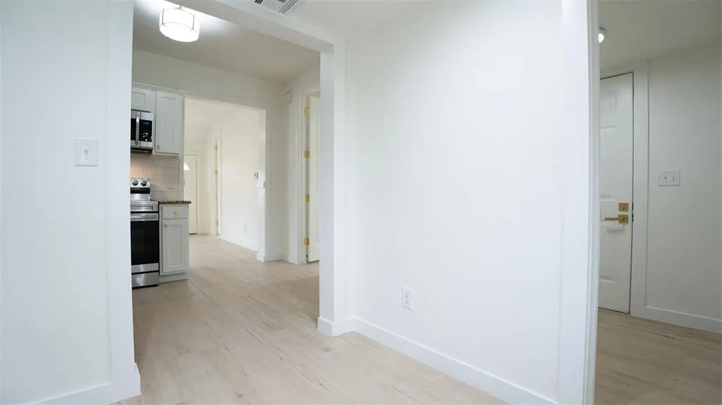 Photo 19 — 15 S Walnut Street, Edmond, OK 73003