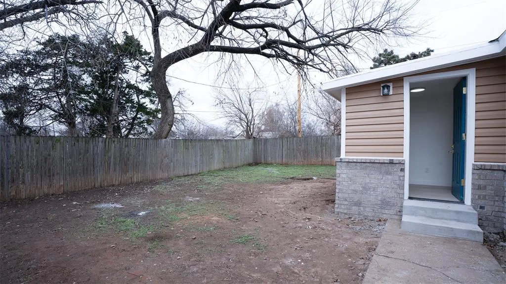 Photo 24 — 15 S Walnut Street, Edmond, OK 73003