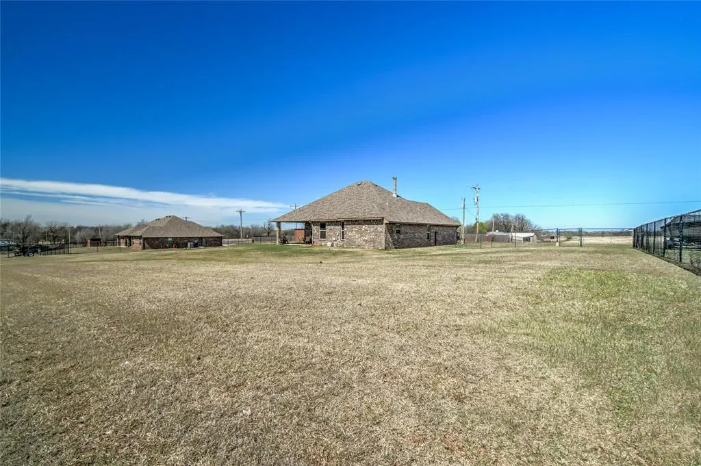 Photo 8 — 2107 E Sooner Road, Tuttle, OK 73089