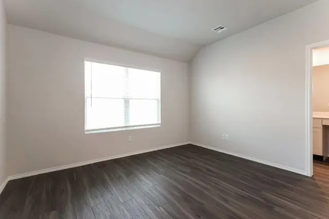 Photo 8 — 1806 Dogwood Drive, El Reno, OK 73036