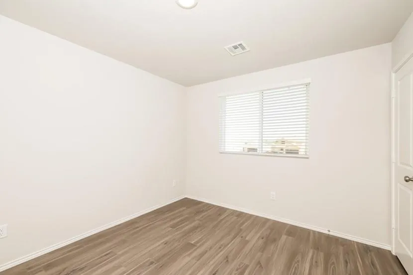 Photo 3 — 1810 Dogwood Drive, El Reno, OK 73036