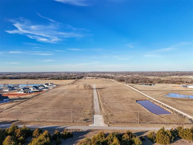 Photo 8 — 13 Stone River Ranch Drive, Shawnee, OK 74804
