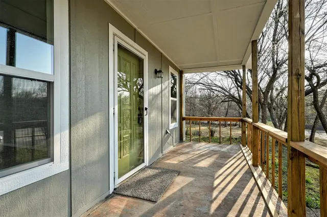 Photo 4 — 208 E 10th Street, Chandler, OK 74834