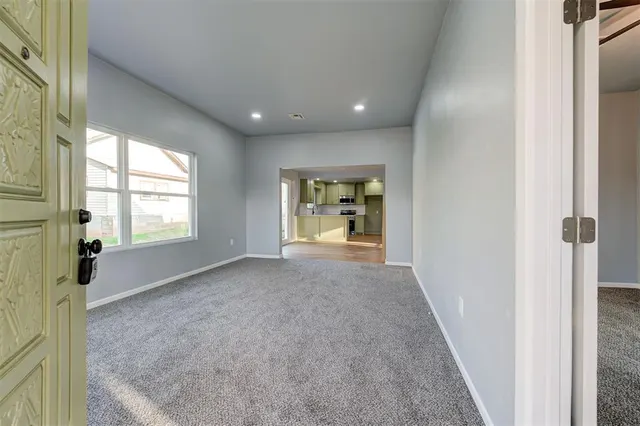 Photo 6 — 208 E 10th Street, Chandler, OK 74834