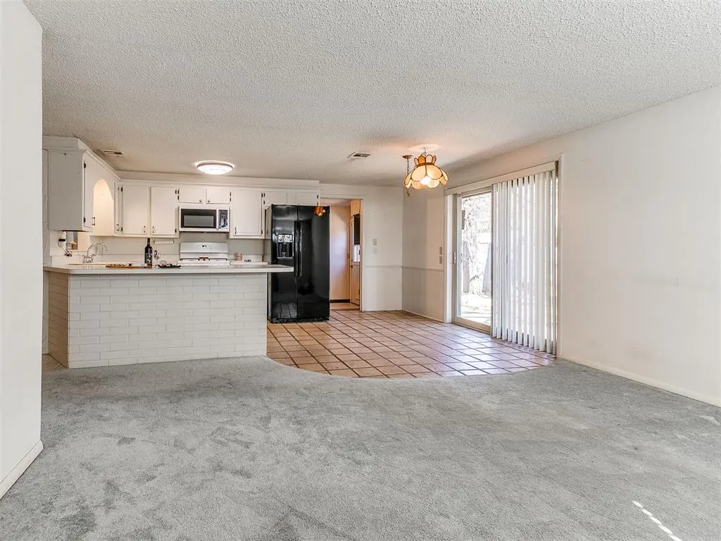 Photo 4 — 7601 NW 14th Street, Oklahoma City, OK 73127
