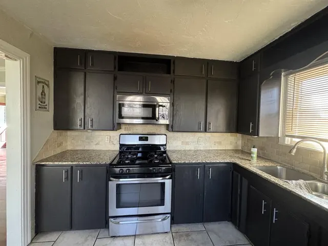 Photo 7 — 3001 NW 44th Street, Oklahoma City, OK 73112