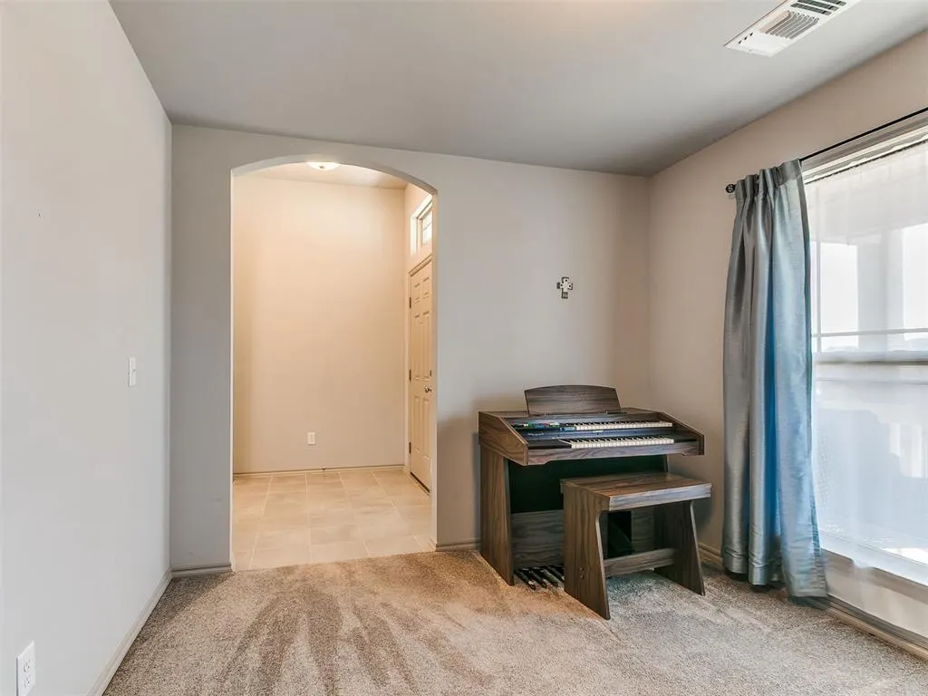 Photo 13 — 12508 Native Hill Drive, Choctaw, OK 73020