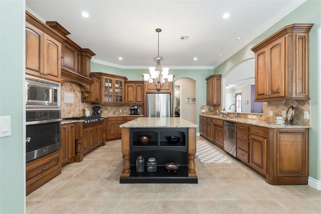 Photo 21 — 1021 Villas Creek Drive, Edmond, OK 73003