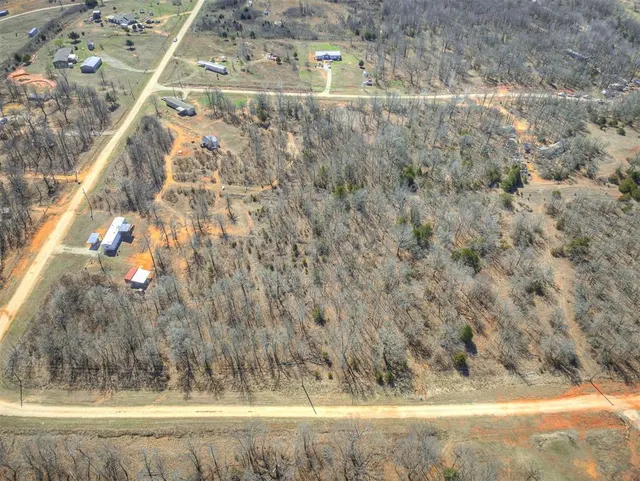 Photo 5 — Skyview Drive, Tecumseh, OK 74873