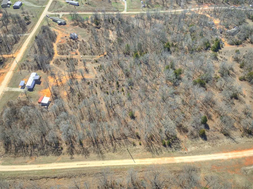 Photo 6 — Skyview Drive, Tecumseh, OK 74873