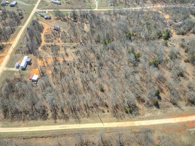 Photo 6 — Skyview Drive, Tecumseh, OK 74873