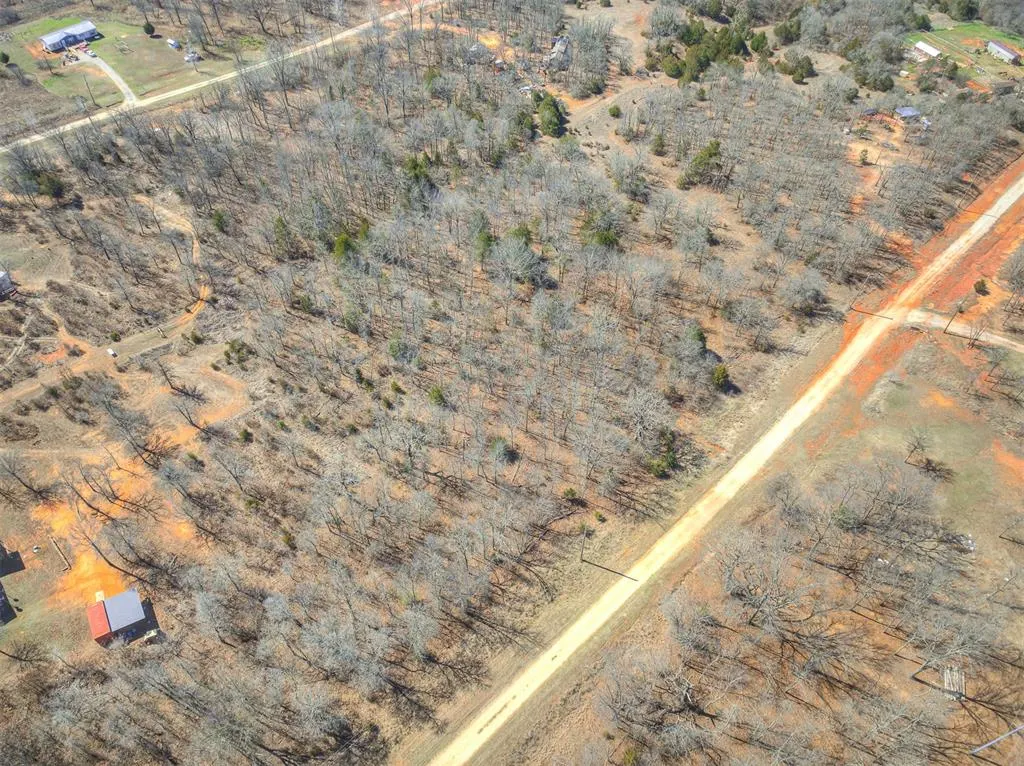 Photo 7 — Skyview Drive, Tecumseh, OK 74873