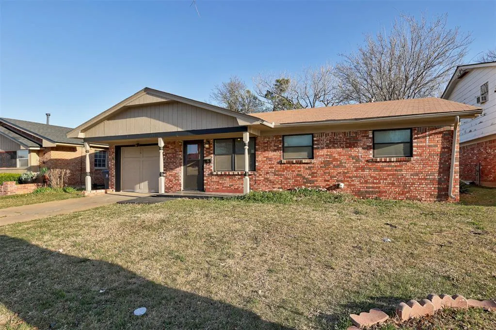 Photo 2 — 1433 NW 104th Terrace, Oklahoma City, OK 73114