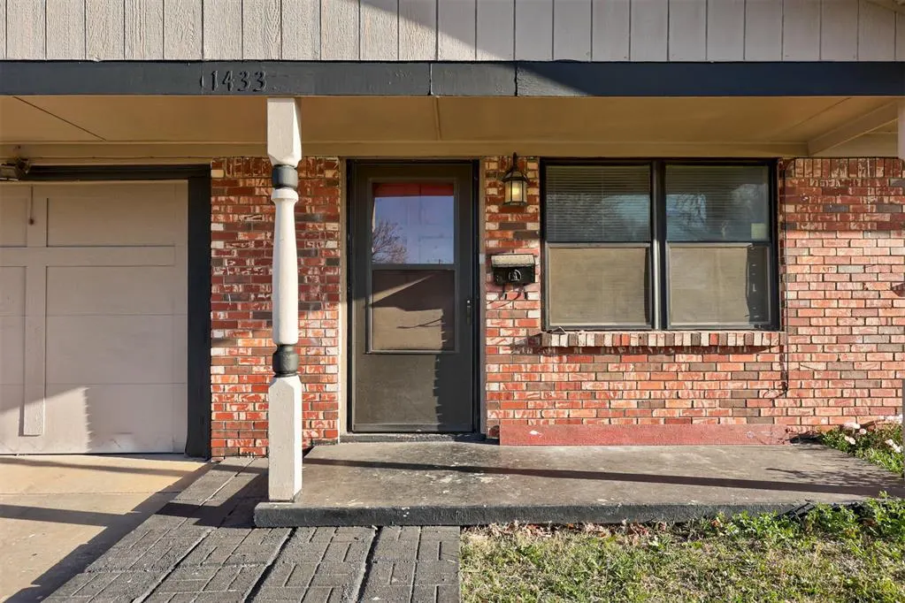 Photo 4 — 1433 NW 104th Terrace, Oklahoma City, OK 73114