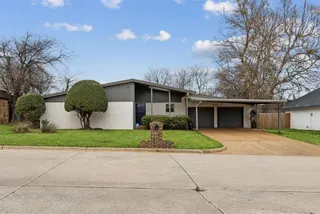 Sold home at 6009 Broadmoor Avenue