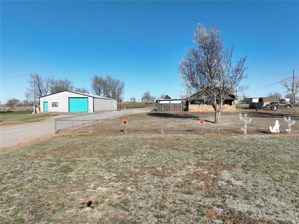 Photo 24 — 708 Town East Ash Street, Carnegie, OK 73015