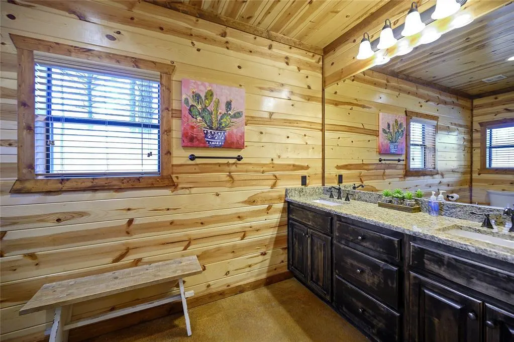 Photo 18 — 318 Camp Ranch Road, Broken Bow, OK 74728