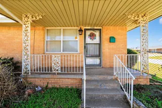 Sold home at 1200 NE 48th Street