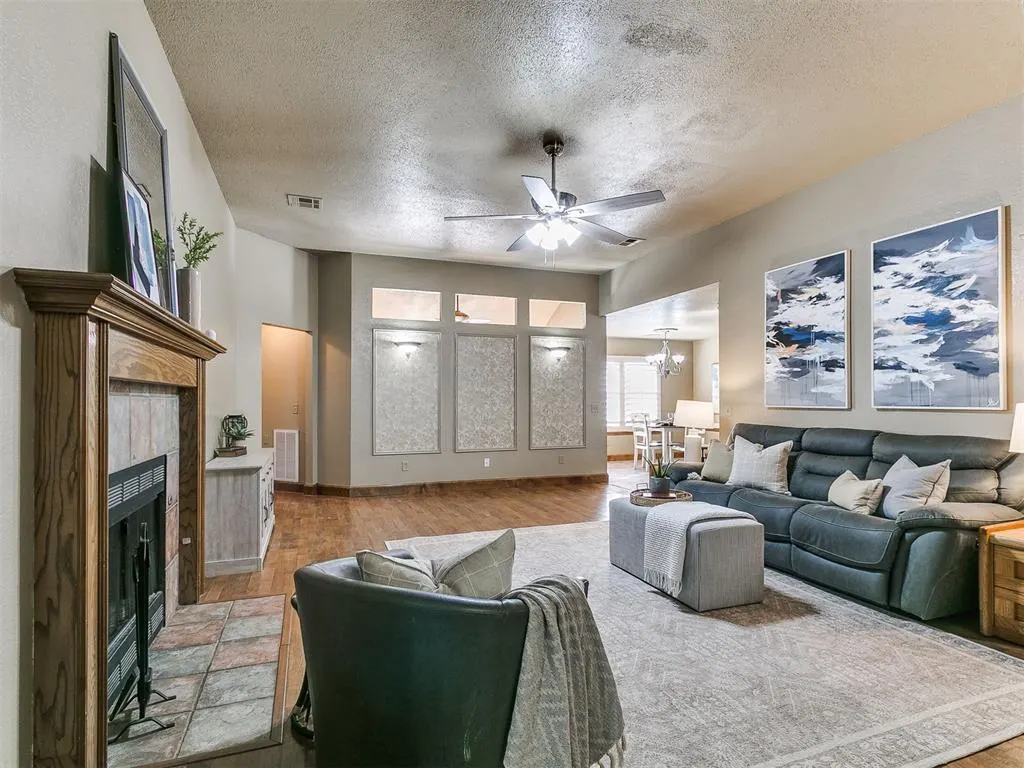 Photo 7 — 8525 Curtis Terrace, Oklahoma City, OK 73132
