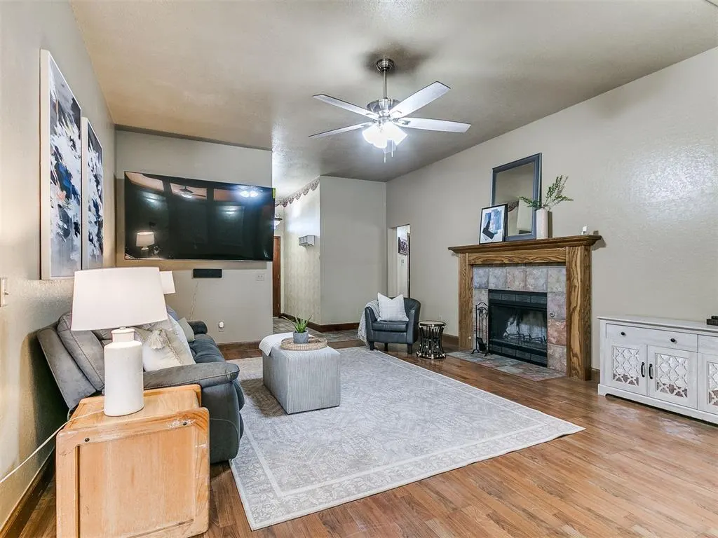 Photo 9 — 8525 Curtis Terrace, Oklahoma City, OK 73132