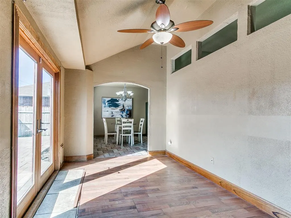 Photo 14 — 8525 Curtis Terrace, Oklahoma City, OK 73132