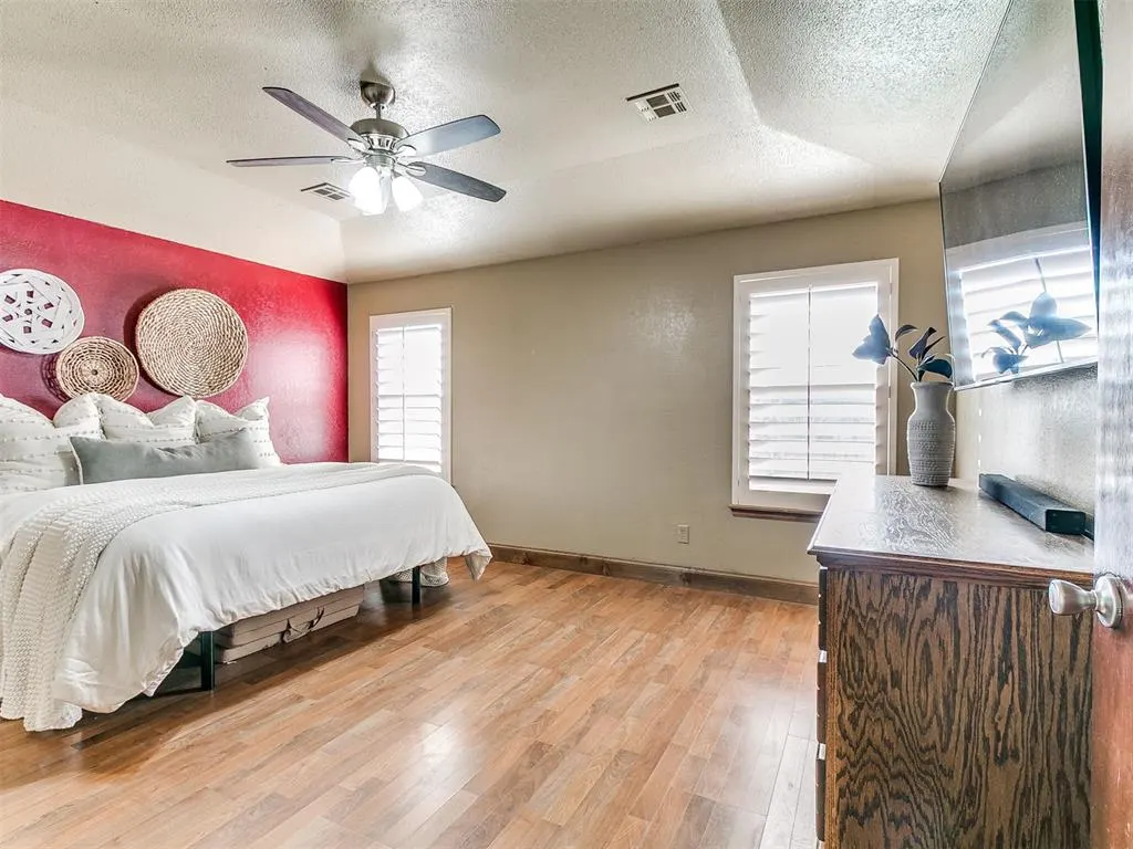 Photo 4 — 8525 Curtis Terrace, Oklahoma City, OK 73132