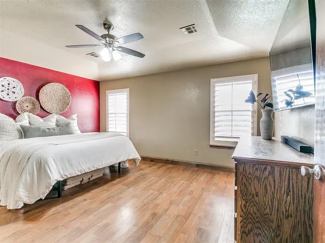 Photo 4 — 8525 Curtis Terrace, Oklahoma City, OK 73132
