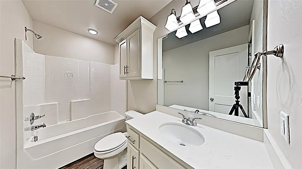 Photo 14 — 5014 Avion Court, Oklahoma City, OK 73135