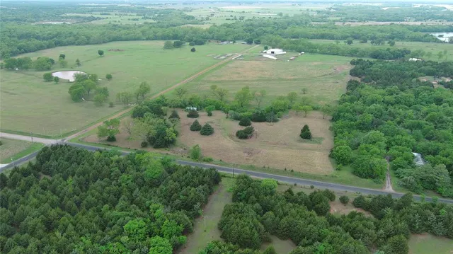 Photo 4 — 106327 S 3550 Road, Prague, OK 74864