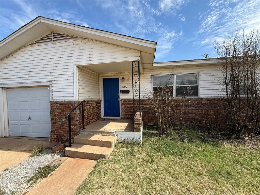 Photo 19 — 1700 N Lee Street, Altus, OK 73521