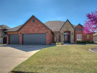 Sold home at 2804 SW 137th Street