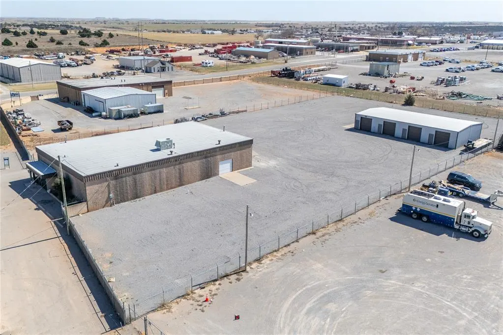 Photo 41 — 1101 E Loomis Road, Weatherford, OK 73096