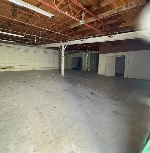Photo 3 — 2021 Exchange Avenue, Oklahoma City, OK 73108