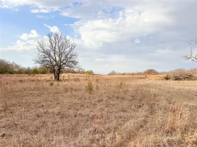 Photo 2 — 36899 Sandy Rock Road, Tecumseh, OK 74873