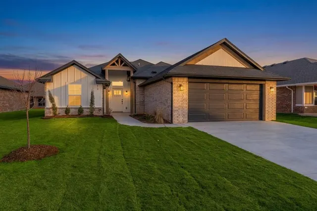 Front exterior — 478 Hackberry Lane, Washington, OK 73093